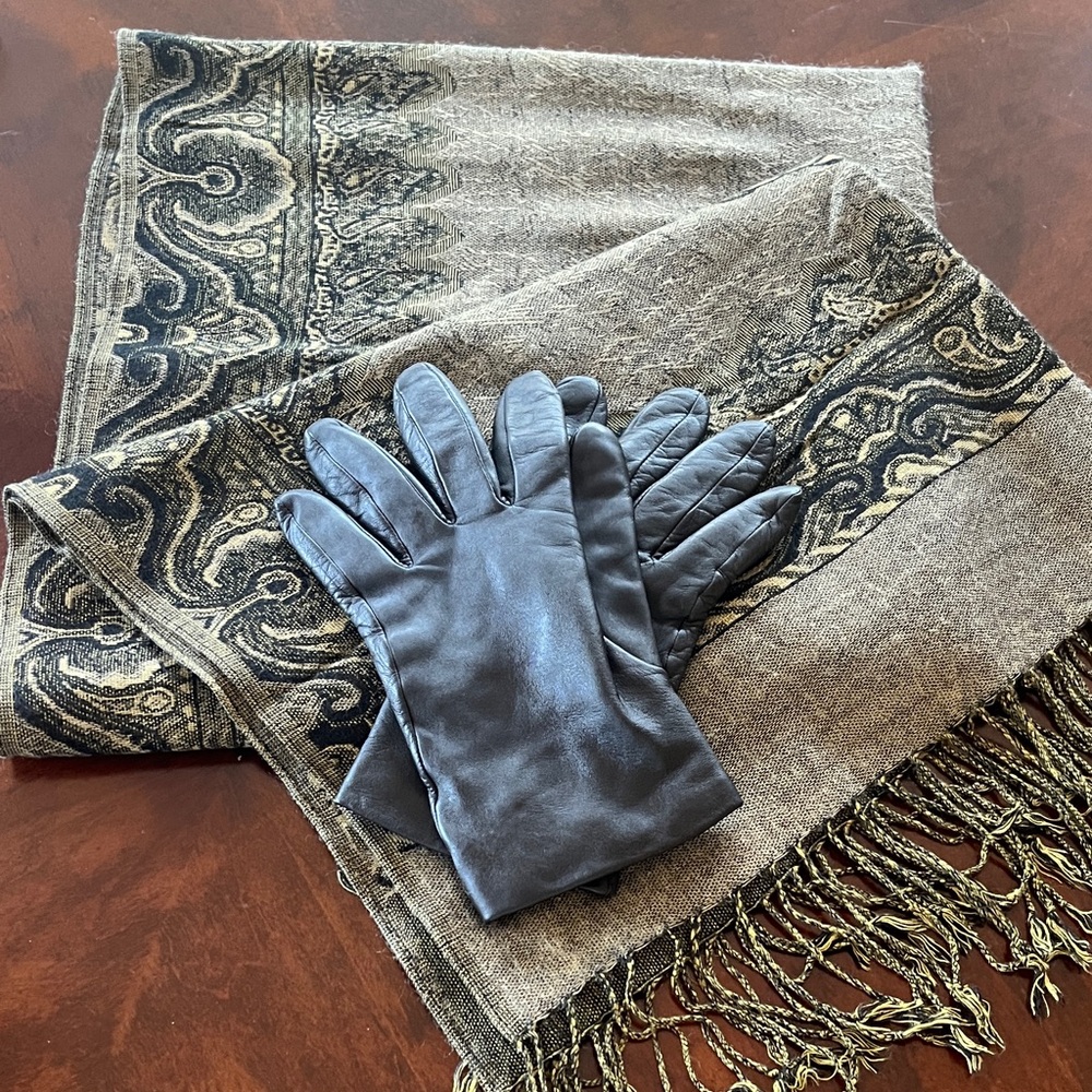 Sophisticated Black Leather Gloves with Patterned Scarf